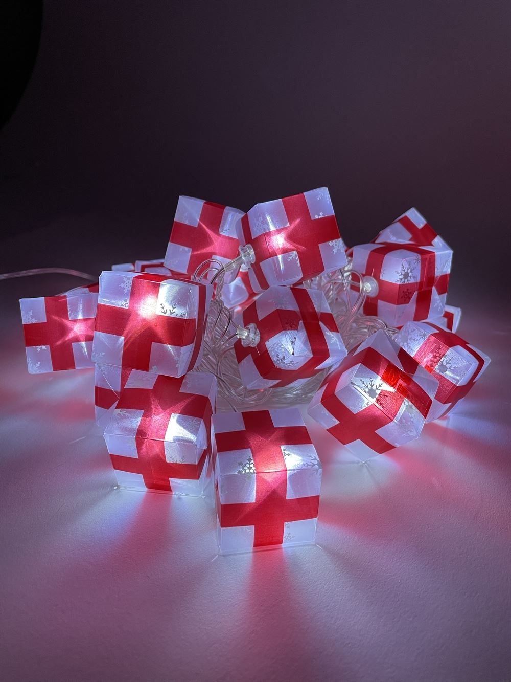 ЭРА ENIN-3P  Гирлянда LED Нить Подарки 3 м холодный свет, 220V, IP20 (24/192)
