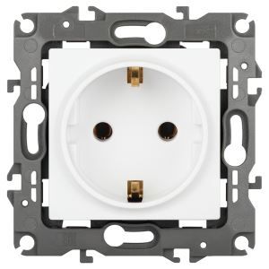ЭРА 12-2101-01М Розетка Серия 12 2P+E Schuko, 16А-250В, белый матовый