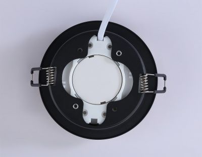 Ambrella Светильник встраиваемый TN5227 BK черный GX53 D110*35