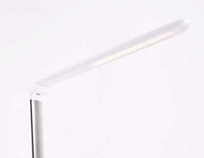 Ambrella DE524 SL серебро LED 3000-6400K 7W Светодиодная настольная лампа с беспроводной зарядкой
