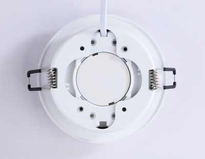 Ambrella Светильник встраиваемый TN5225 WH белый GX53 D110*35