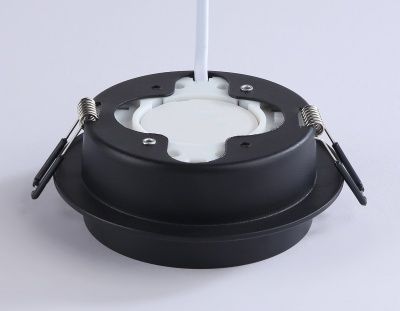 Ambrella Светильник встраиваемый TN5227 BK черный GX53 D110*35