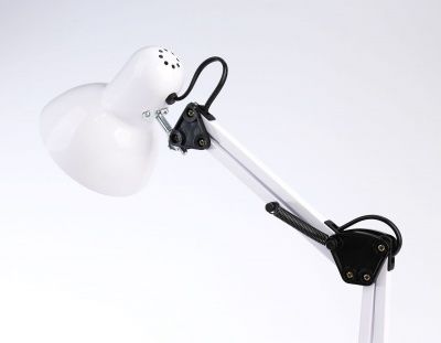 Ambrella настольный светильник с выключателем DE7713 WH белый E27 max 40W